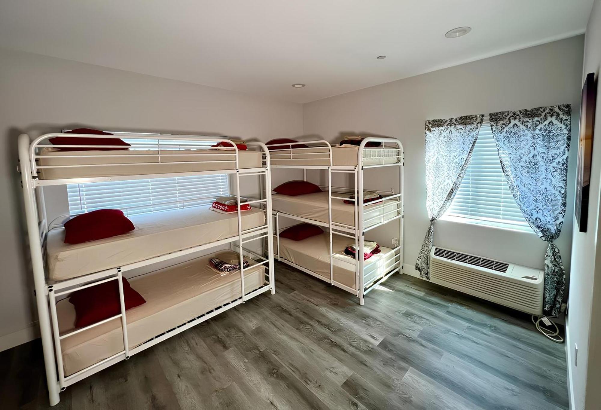 Orange Hostel - Los Angeles — Photos 1